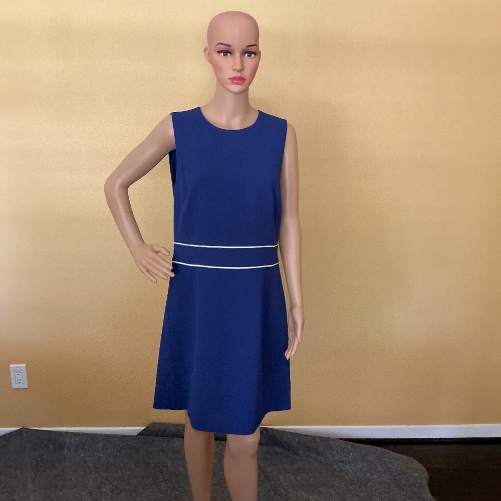 Alice and Olivia Dress NWT Coley Crew Blue Size 14